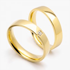 Aliança de Casamento Princess Reta Anatômica em Ouro Amarelo 18k com Diamante