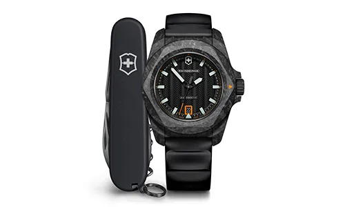 Descubra o Victorinox New INOX 242023.1