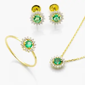 Brinco, Anel e Colar em Ouro Amarelo com Esmeralda e Diamante