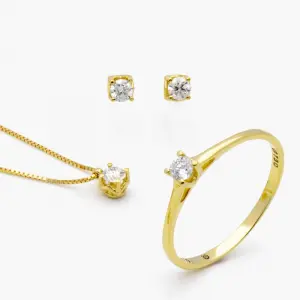 Brinco, Anel e Colar Solitário em Ouro Amarelo com Diamante